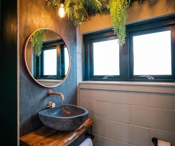 Queen's Loft Windermere