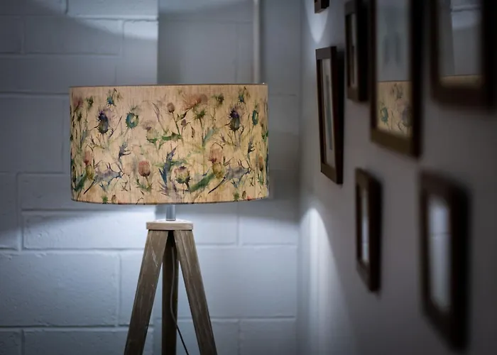 Queen's Loft Apartment