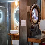 Queen's Loft דירה *