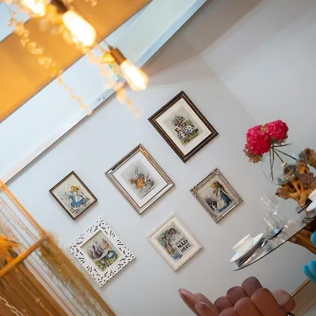 Queen's Loft