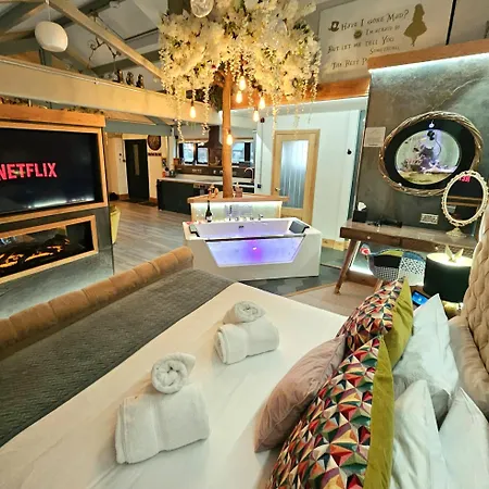 Queen's Loft Windermere